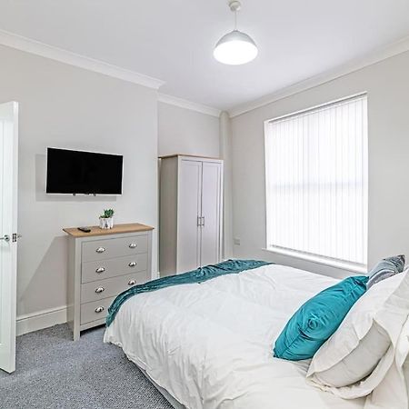 Luxury 5 Bedroom Holiday Home Within Prescot Extérieur photo